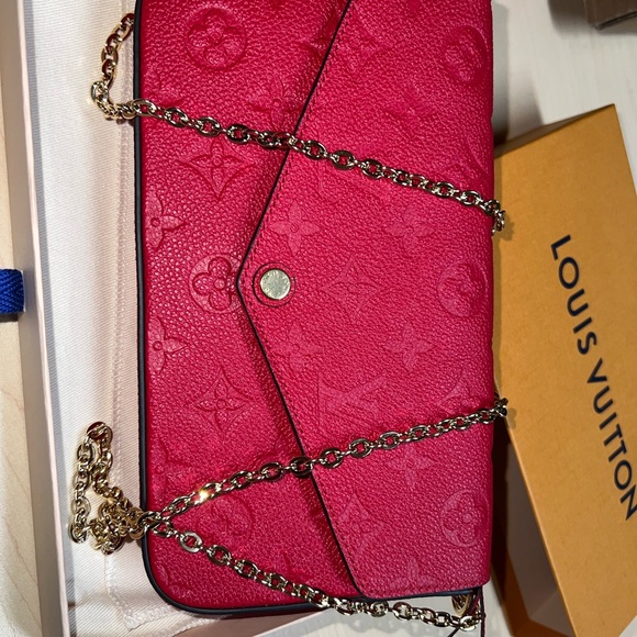 Brand New, 100% authentic Louis Vuitton FÉLICIE POCHETTE purse - Picture 4 of 16